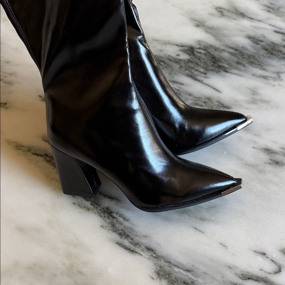 Sleek Black Women's Heeled Boots